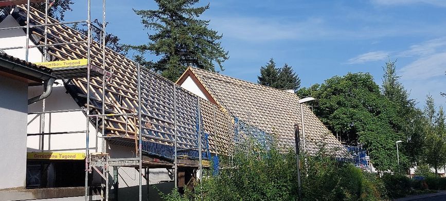 Dachsanierung der Trauerhalle für die Kommune in Niederroden